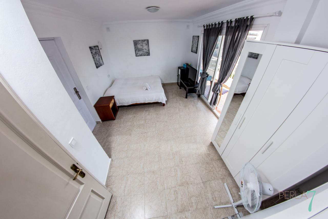 Perla Seven Apartments And Rooms Playa de Palma  Bagian luar foto