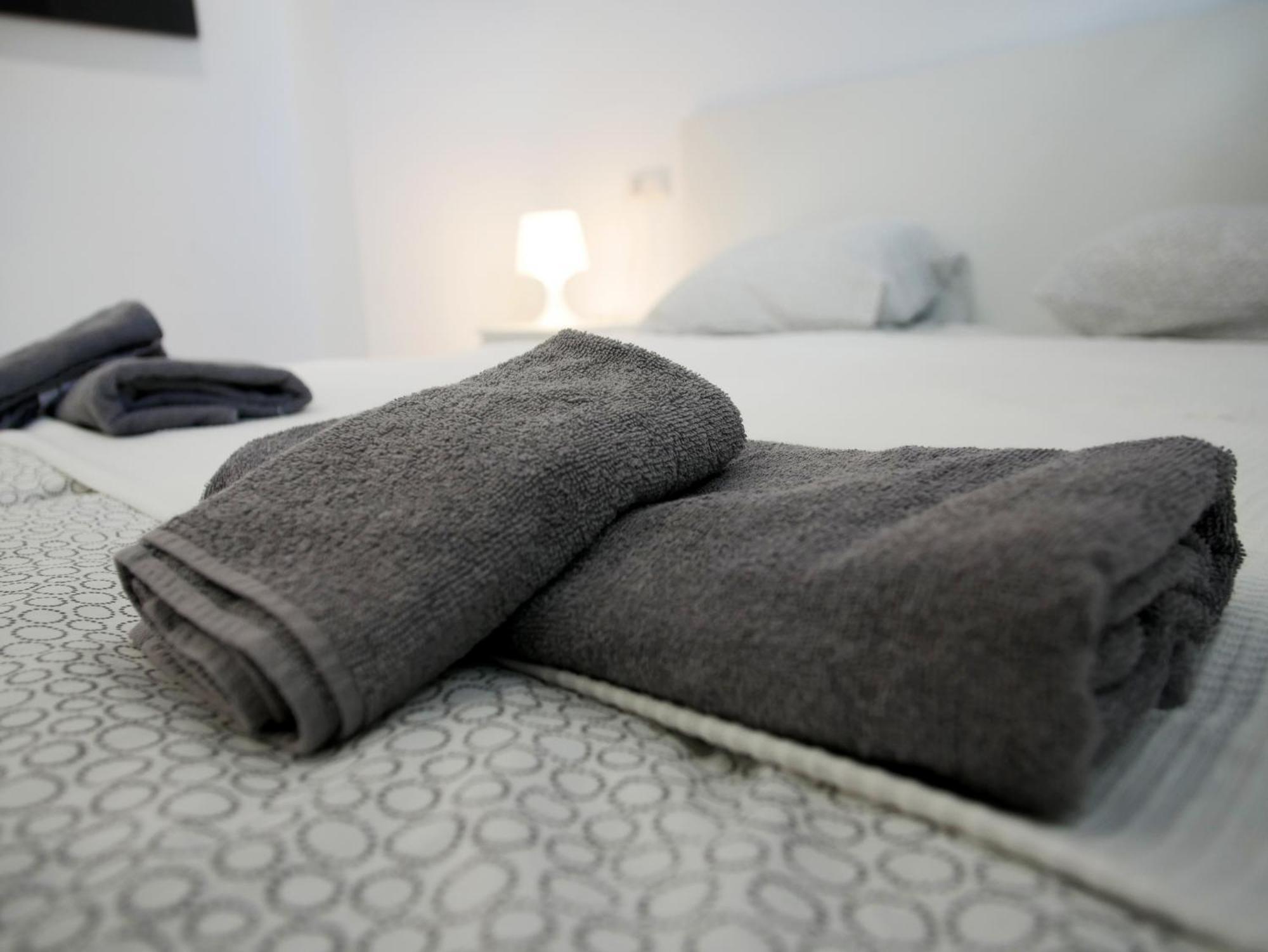 Perla Seven Apartments And Rooms Playa de Palma  Bagian luar foto