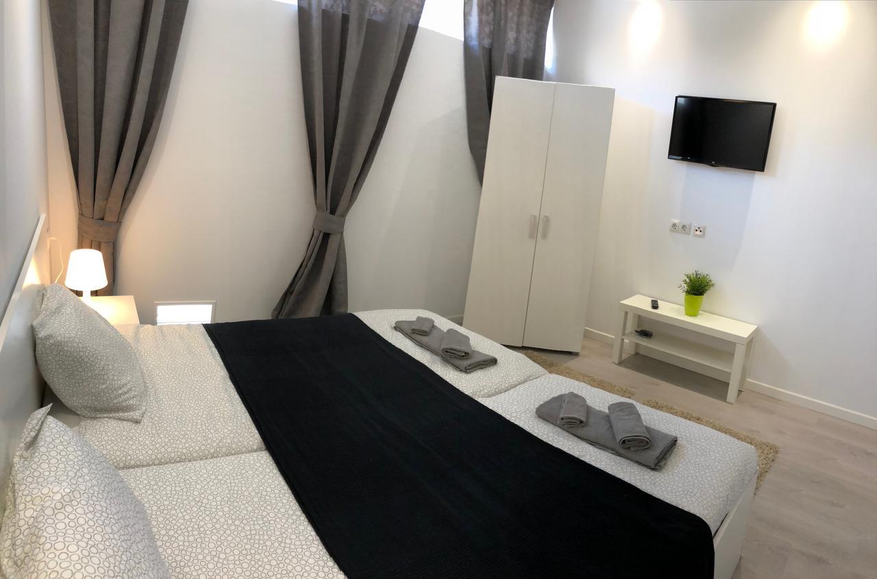 Perla Seven Apartments And Rooms Playa de Palma  Bagian luar foto